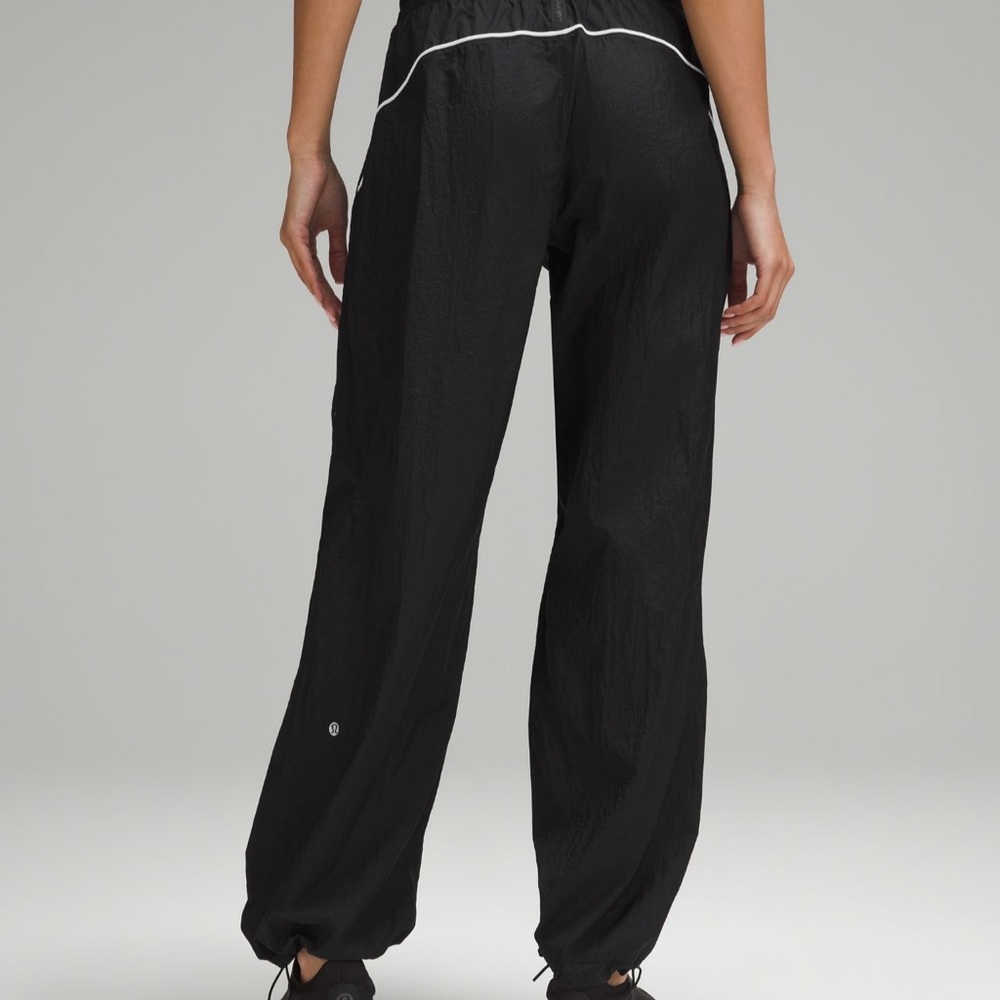 License To Train - Mid Rise - Light Weight Joggers